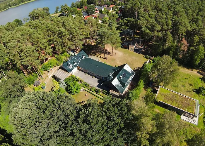 Villa-paelitzsee شقة